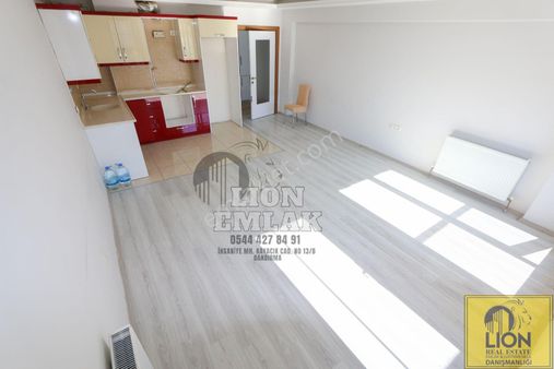 Bandırma 600 Evler'de Çift Balkonlu,teraslı Satılık 4+1 Dubleks Daire