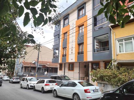 Cengiz Topel Caddesinin Bir Alt Sokağında Satılık Yeni Daire