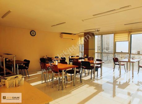 Hürriyet Bulvarı Çarşıda 1275 M2 Kiralık Katlar