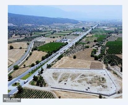 Kaklık'da Ankara Asfaltına Sıfır Konumda Fırsat Tarla