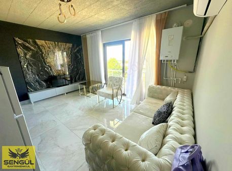 Şengül Gayrimenkul 'den Servergazi Mah Satılık 1+1 Apart