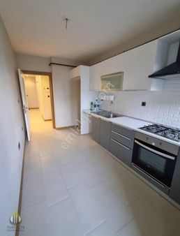 Adnan Kahveci Evimiz Beylikdüzü Sitesinde 2+1