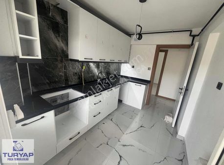 Turyap'tan Çiğli Cumhuriyet'te Satılık Full Tadilatlı 3+1 Daire