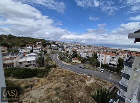 As Gyd...urla Zeytinalanı Merkezi Konumda Çatı Dubleksi Daire