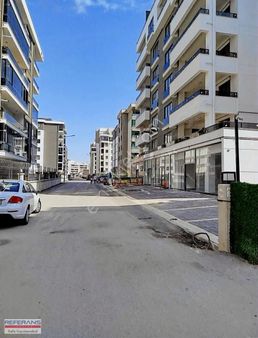 Rt Safir Gm'den Nilüfer Balkan Mah.cadde Üzeri Kiralık Dükkan