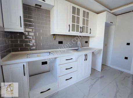 Truva// Uğur Gök'ten Mevlana'da Salon Mutfak Ayrı 2+1 Daire