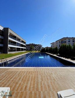 Akman Gayrimenkul'den Villalar Bölgesinde Satılık 1+1 Daire