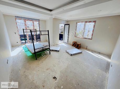 Köksalan'dan Altıntepe Cadde Yakın 1.kat Ön Cephe Balkonlu 3+1