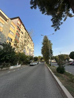 Adliye Karşısı 3+1 Asansörlü Ve Klimalı Daire