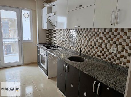 Ulukent'te █ █ 2+1 Kapalı Mutfak Ara Kat Daire █ █