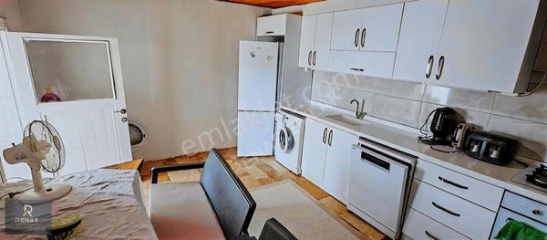 Milas'da 371 M2 Arsa Üzerine Kurulu Havuzlu Villa