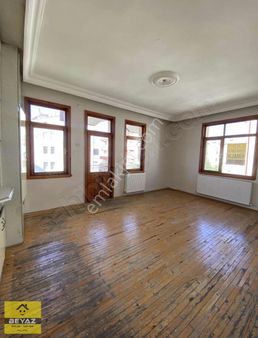 Ulubatlı Hasan Mahallesi 3+1 165 M2 Kiralık Daire