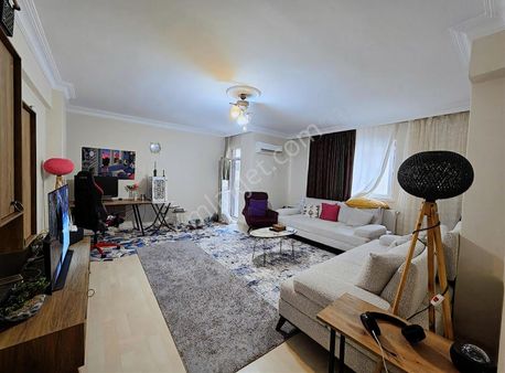 Avcılar Gümüşpala Mah 3+1 1.kat Merkezi Konumda M.büse 5 Dk.