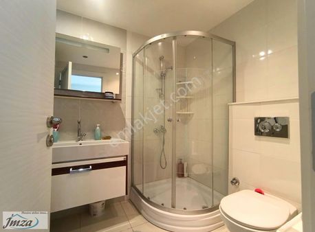 Barbaros Atatürk Caddesi 67 Metrekare Satılık 1+1 Daire