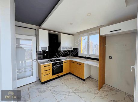 Yüzüncüyıl Mah 3+1 Kapalı Mutfak Çift Banyo Havuzlu Site İçinde