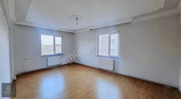 Century 21. Loca Gayrimenkul'den Kiralık 3+1 Daire