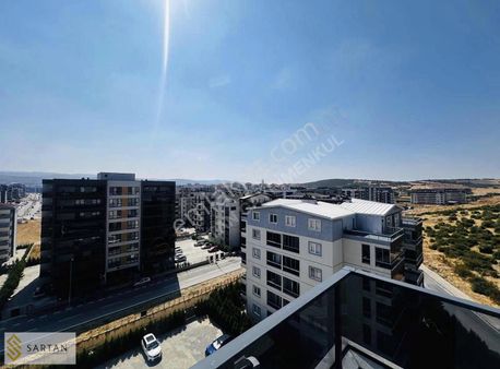 Balkan Vadi Life Sitesinde 3+1 Teraslı Köşe Dubleks Daire