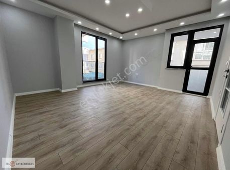 Sırasöğütler Mah 3+1 Lüks 150m2 Ters Dubleks Toprak Temassız!!