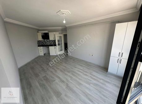 Ata Gayrimenkul | Akçakoca Yolu Cepheli Boş 1+1 Kiralık Daire