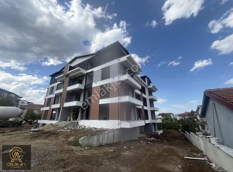 Yazlık'da Satılık 2+1 Yersen Isıtma. Arakat Geniş Kulanış Daire