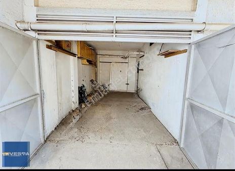 Vesta'dan Kalyon Kavşağında Önü Açık Merkezi Konumda Garajişyeri