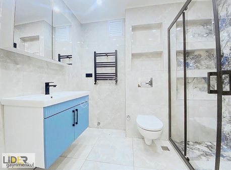 Lider'den Bostancı Sahile Marmaraya Yakın Önköşe Lüks 3+1