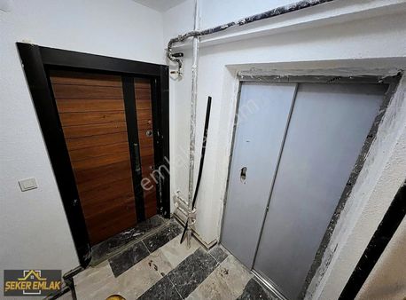 Şekerden Emek Mah. Ziya Gökalp Blv. Yakını 60m² 2+0 Daire