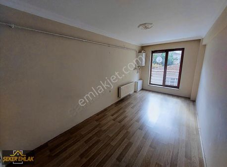 Şeker Emlaktan Şirintepe Mah. Yayla Cami Yakını 55m² 1+1 Daire