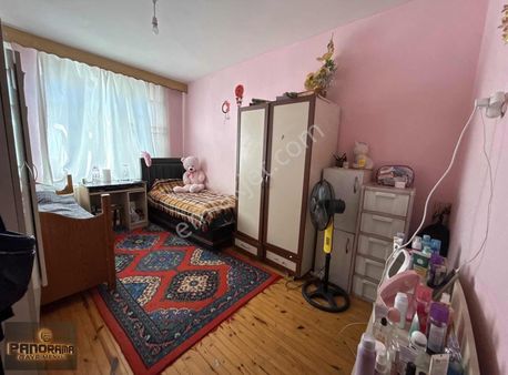 Kent Plaza'ya Yürüme Mesafesinde Satılık Geniş Bakımlı Daire