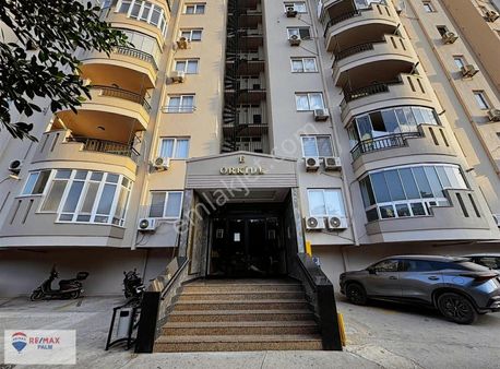 Remax Palm'den Sosyal Yaşamın Kalbi Liparis 1'de Kiralık 4+1