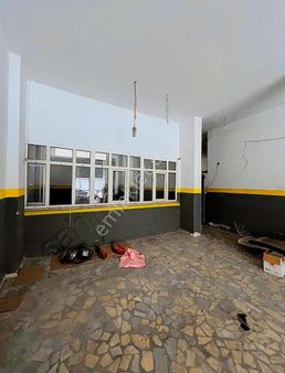 Orient'den Avcılar Sanayinin Karşısında Kiralık 380 M Dükkan