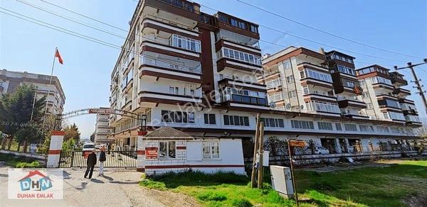 Duhan Emlak'tan Kırlangıç Sitesinde 2+1 Ara Kat Havuz Manzaralı