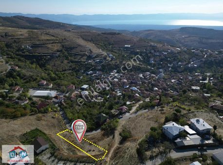 Duhan Emlak'tan İznik Tacir Köyünde Kısmi Göl Manzaralı Arsa