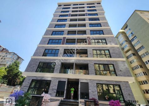 Suadiye De Marks & Spencera Yakın 3+1 Balkonlu Lüks Sıfır Bina