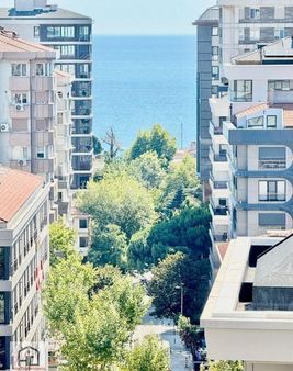 Suadiye Bağdat'a 3.binada 3+1 Deniz Manzaralı Lüks Sıfır!!