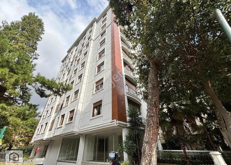 Erenköy Marmaraya Yakın 3+1 Ebeveynli Balkonlu Lüks Genç Bina