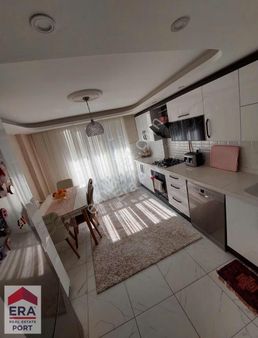 Era Port Güvencesiyle Kuvay-ı Milliye'de Satılık 2+1 Geniş Daire