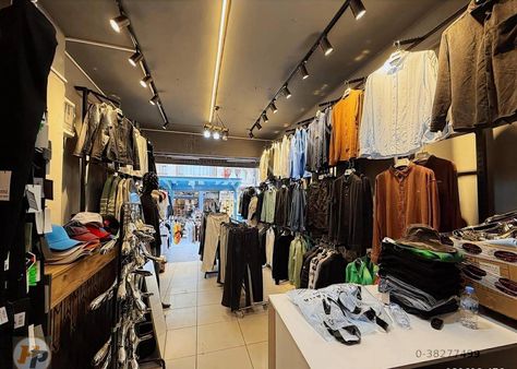 Cennet Mah.merkezi Konum'da Faal Aktif Giyim Mağazası