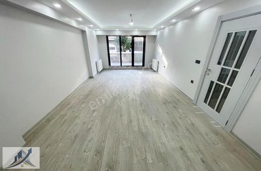 Cumhuriyet Mah. Emsalsiz Asansör &otoparklı 100 M2 Daire...