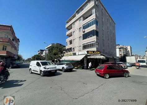 Yenimahalle Ana Cadde Üstünde 340 M2 İki Katlı Satılık Dükkan