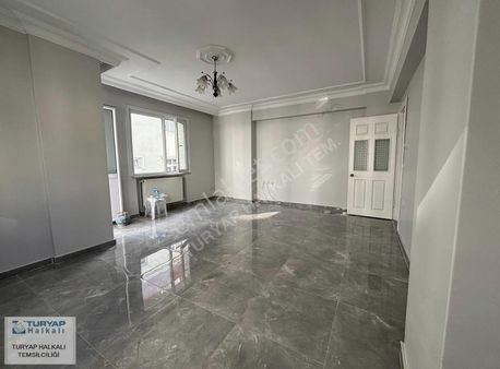 Küçükçekmece Cumhuriyet Mh.satılık 3+1 130 M2 Daire