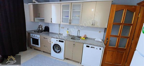 Akarca Mahallesine Uzun Dönem Kiralık Eşyalı 2+1 Daire