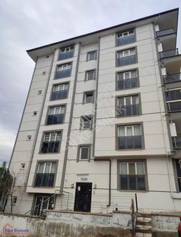 Cumhuriyet Mahallesinde Modern, Eşyalı Ve Taşınmaya Hazır 1+1