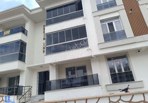 Bedir. Emlak'tan Cumhuriyet Mahallesinde. Kiralık 3+1sıfır Daireler. Her Katta