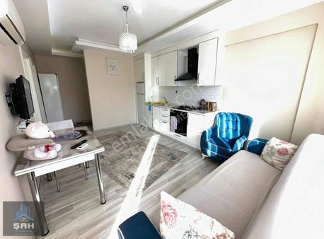 Şah'tan Eski İzmir Ana Caddesi Üzeri Satılık Eşyalı 1+1 Daire