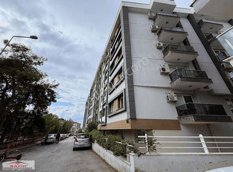 Safir'den Merkezi Konumda Satılık 1 + 1