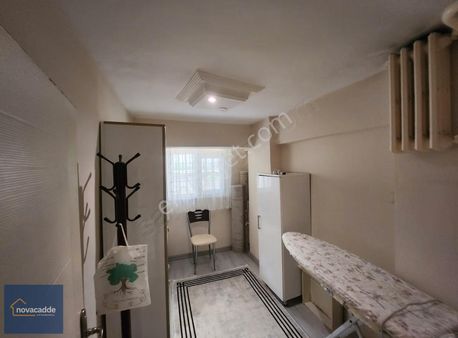 Bostancı'da Merkezi Lokasyon Bahçe Katı 3+1 Bakımlı Daire