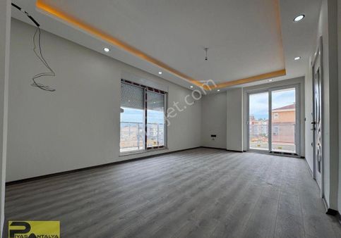 2+1 Ultra Geniş Katta Tek Daire Üstüne