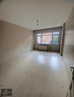 Erseven Sitesinde Otoparklı 2+1 Temiz Daire