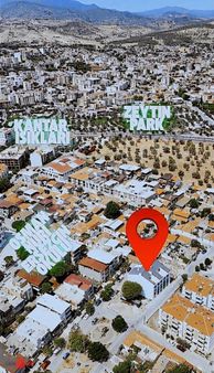 Full Şehir Ve Kale Manzaralı Panaromik Cam Duvarlı